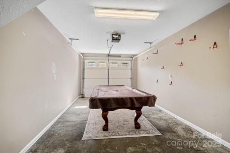 33 English Ivy Road Asheville NC 28806