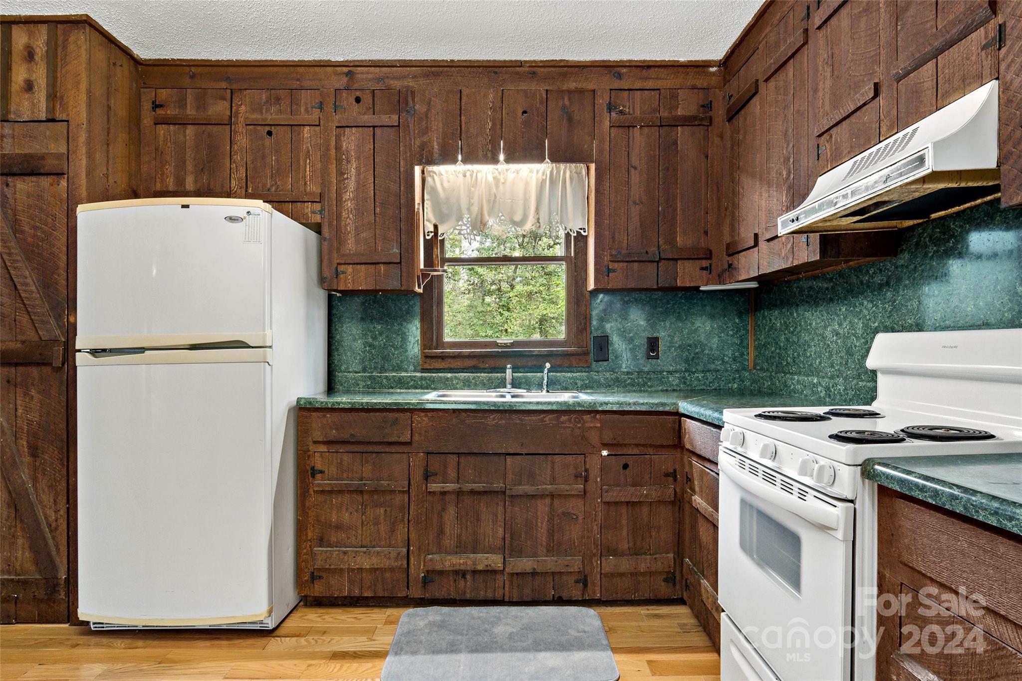 74 Mountain Ivy Drive Marion NC 28752