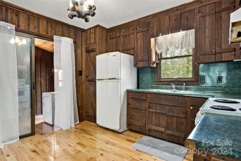 74 Mountain Ivy Drive Marion NC 28752