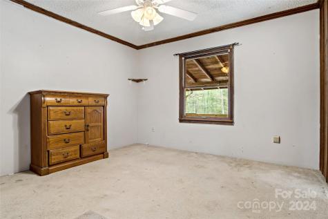 74 Mountain Ivy Drive Marion NC 28752