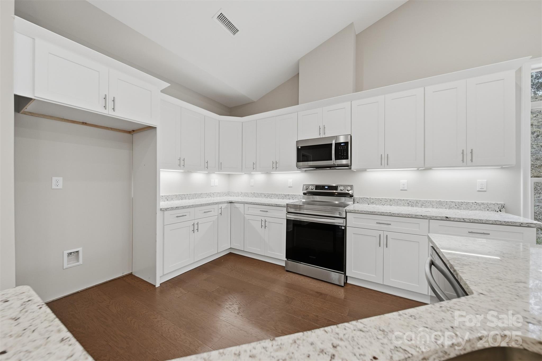 831B Wynnshire Drive Hickory NC 28601
