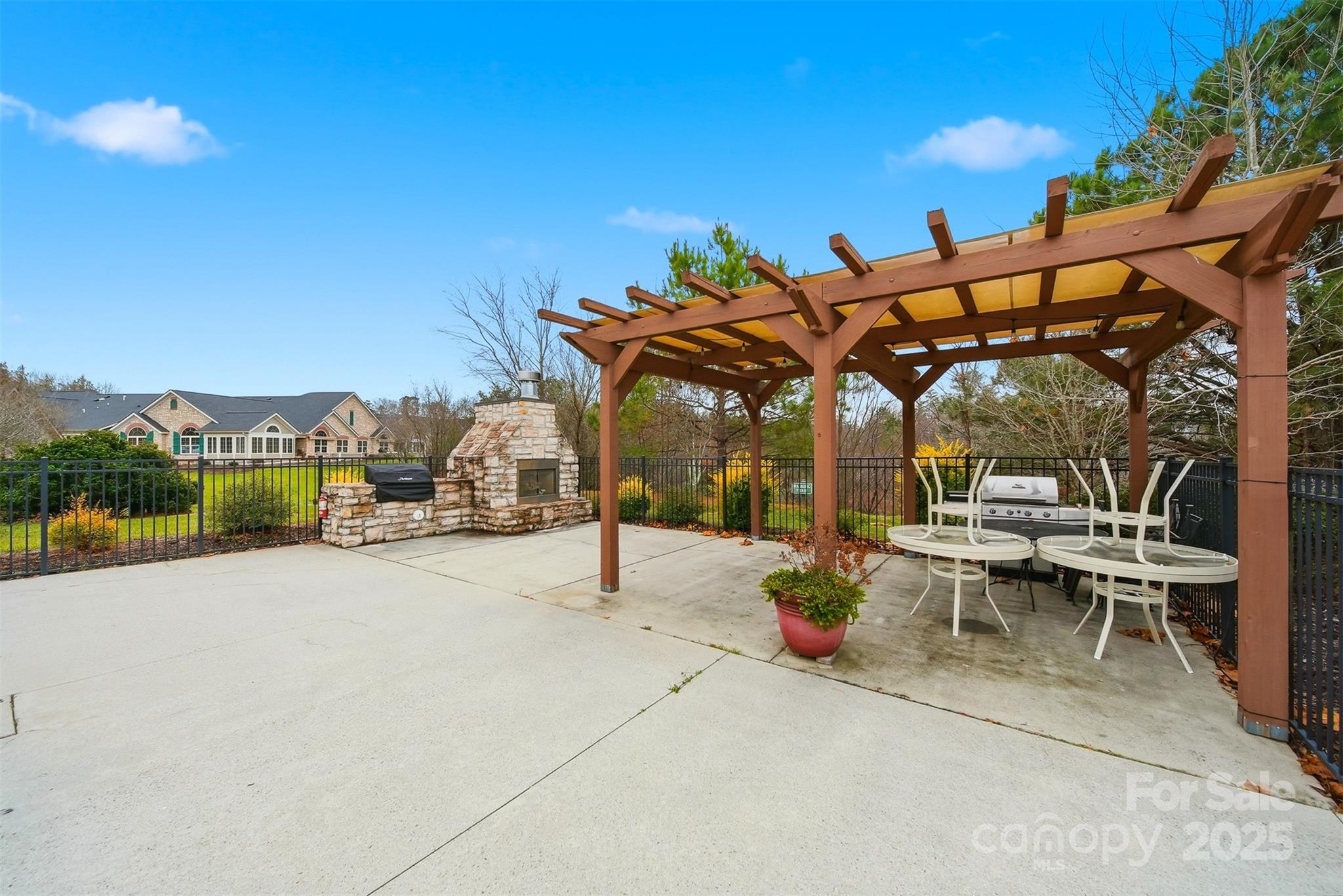 831B Wynnshire Drive Hickory NC 28601