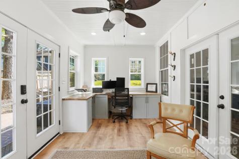 1815 Seigle Avenue Charlotte NC 28205