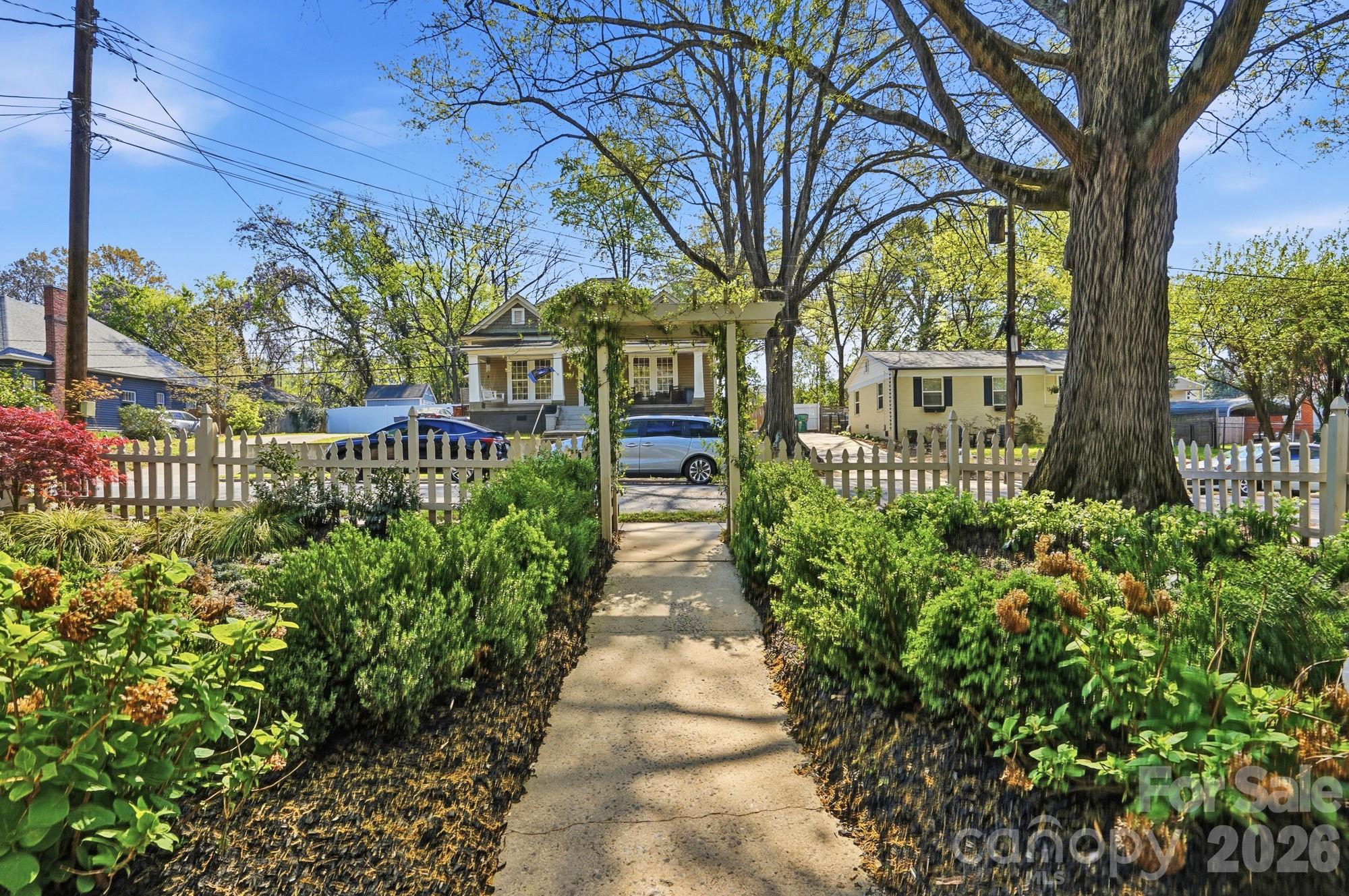 1815 Seigle Avenue Charlotte NC 28205