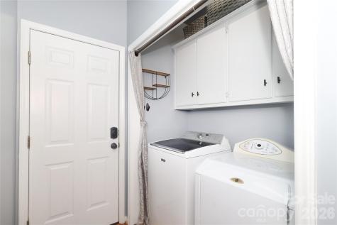 7982 King Arthurs Court Denver NC 28037