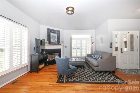 7982 King Arthurs Court Denver NC 28037