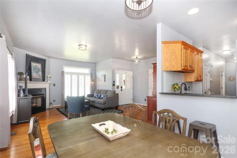 7982 King Arthurs Court Denver NC 28037