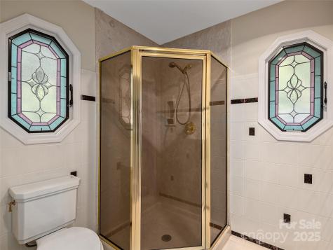 608 Upper Sondley Drive Asheville NC 28805