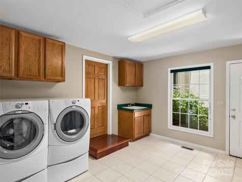 608 Upper Sondley Drive Asheville NC 28805