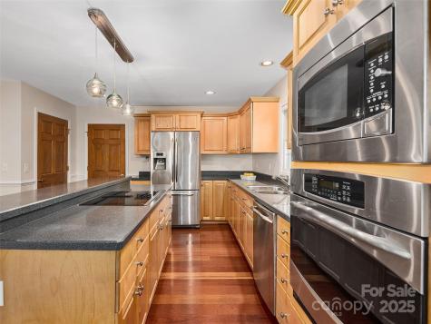 608 Upper Sondley Drive Asheville NC 28805