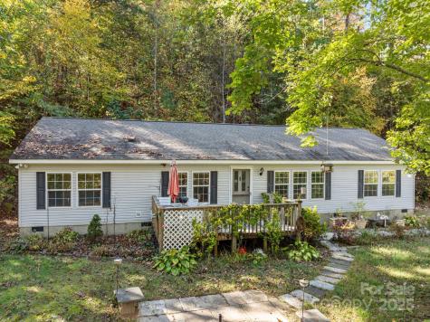 74 Davis Chapel Road Candler NC 28715