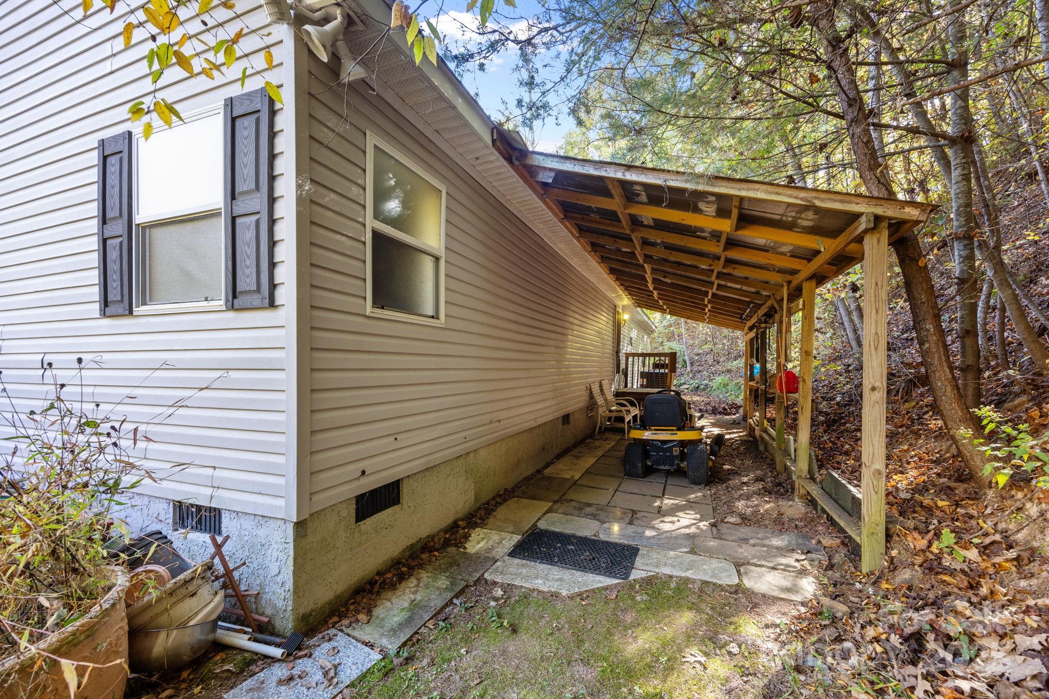 74 Davis Chapel Road Candler NC 28715
