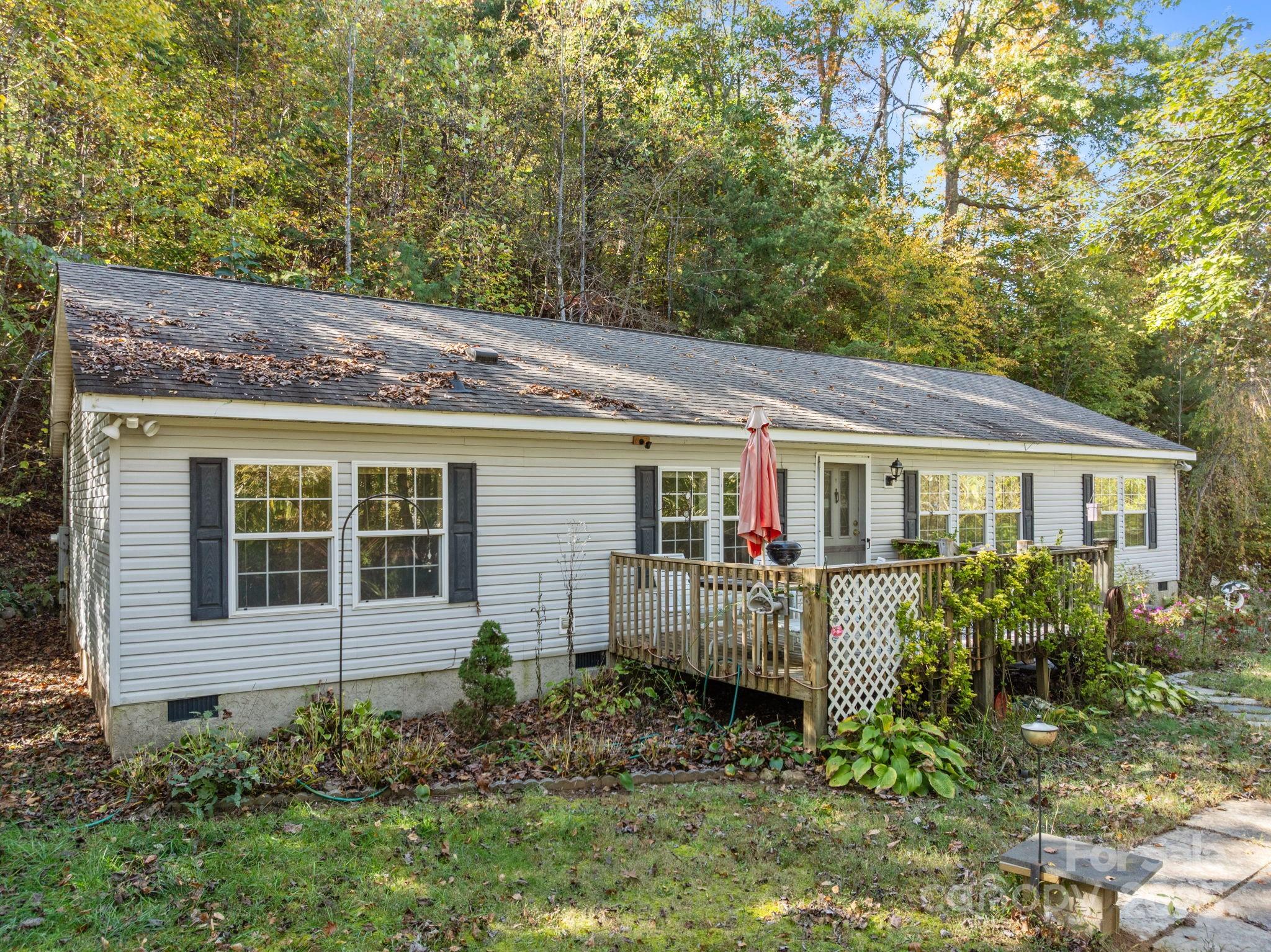 74 Davis Chapel Road Candler NC 28715