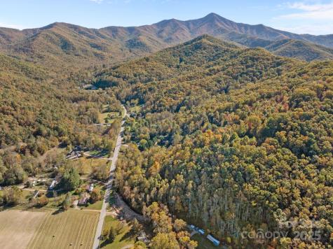 74 Davis Chapel Road Candler NC 28715