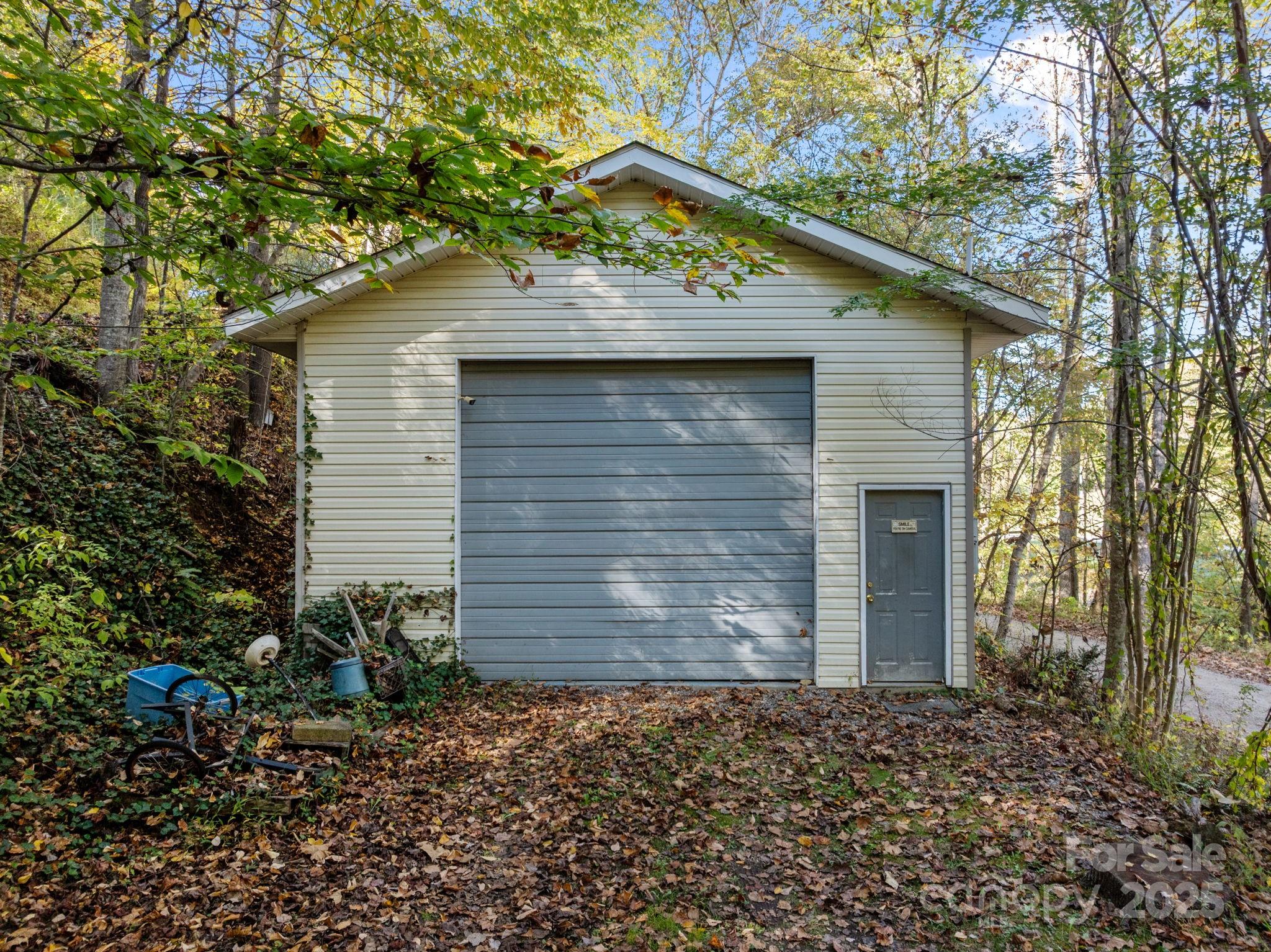 74 Davis Chapel Road Candler NC 28715