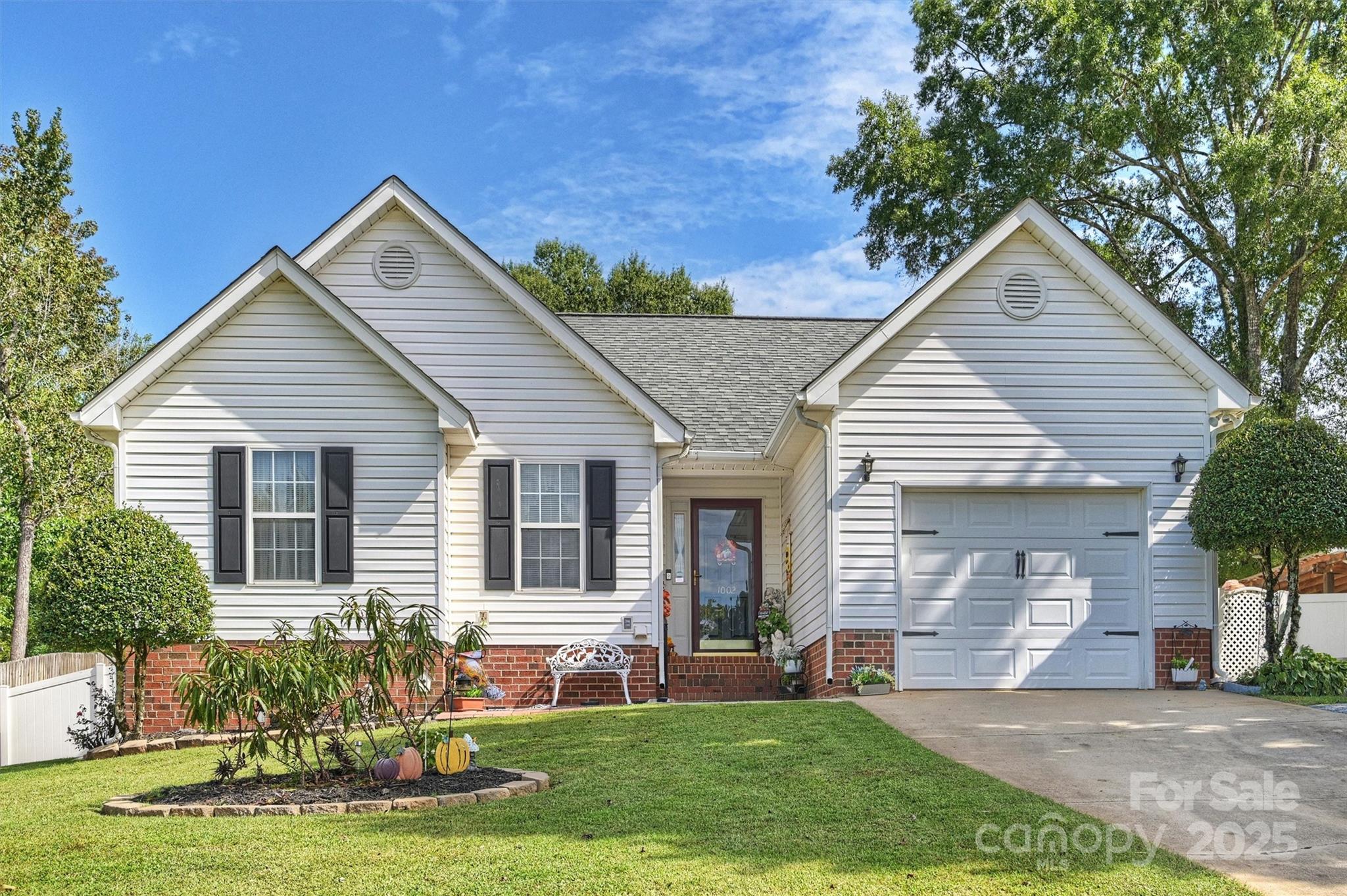 1002 Raywood Court Matthews NC 28104