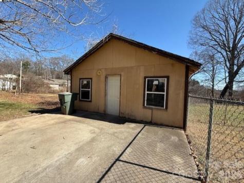 2041 Clyde Street Dallas NC 28034