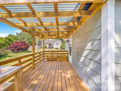 105 Smith Graveyard Road Asheville NC 28806