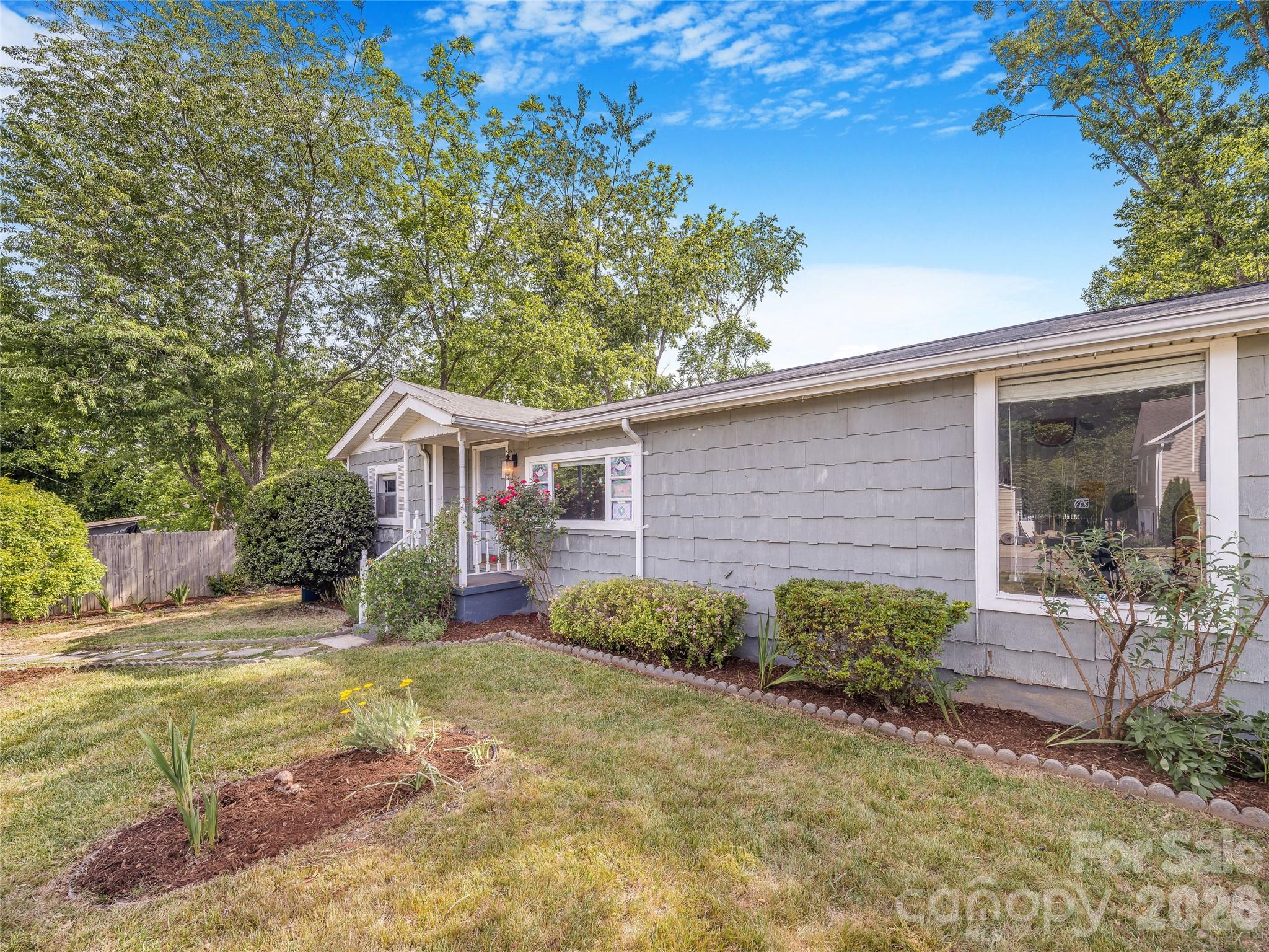 105 Smith Graveyard Road Asheville NC 28806