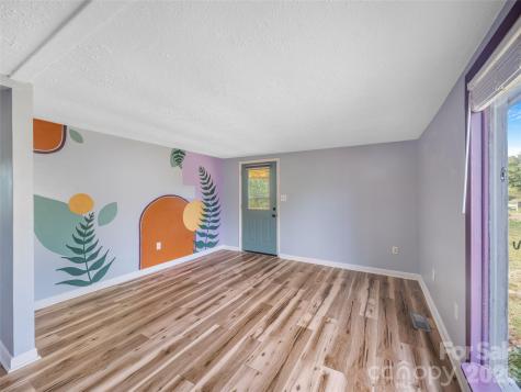 105 Smith Graveyard Road Asheville NC 28806