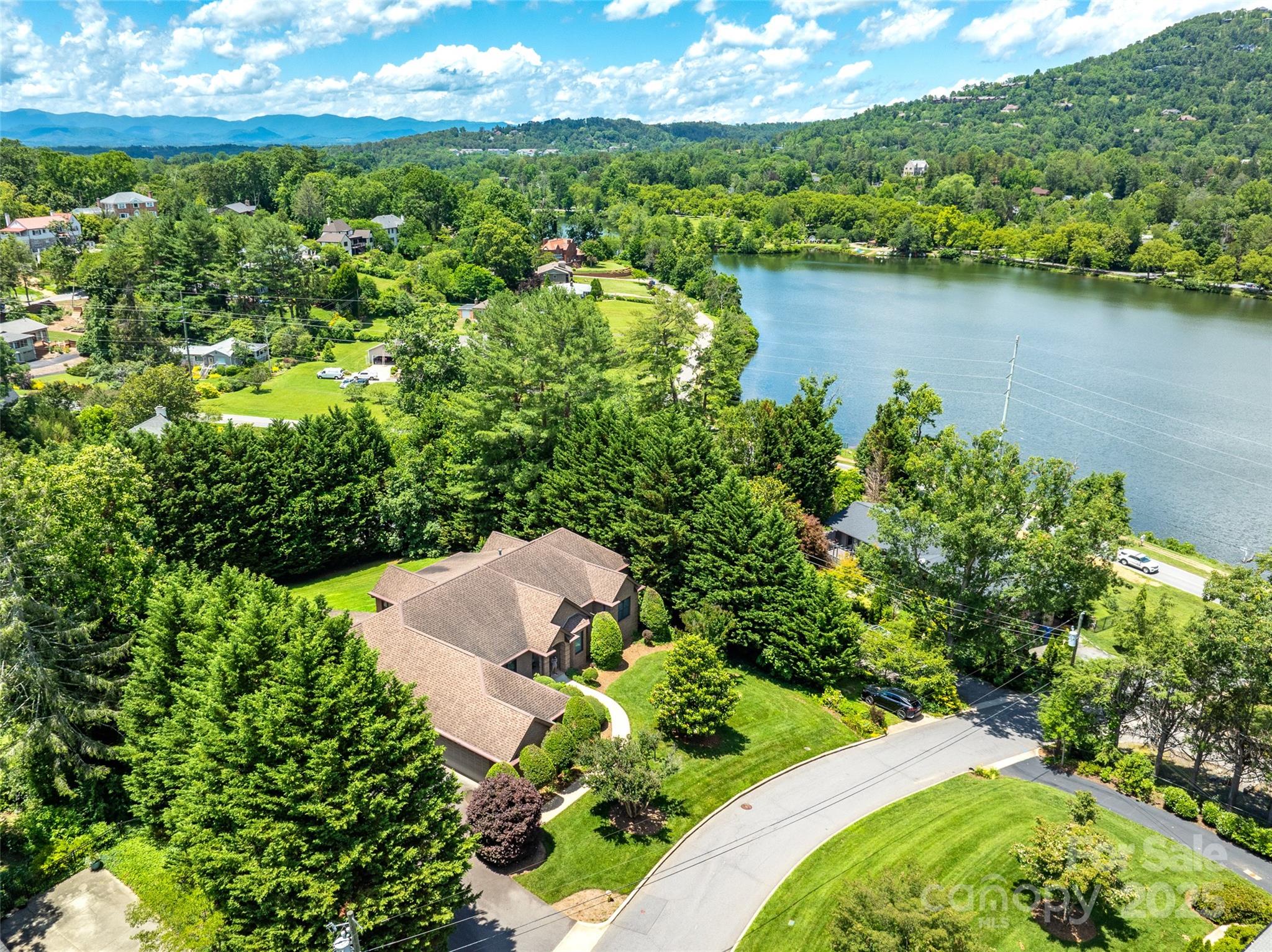 5 Reynolds Place Asheville NC 28804