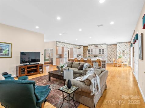 5 Reynolds Place Asheville NC 28804