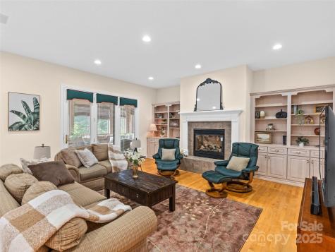 5 Reynolds Place Asheville NC 28804