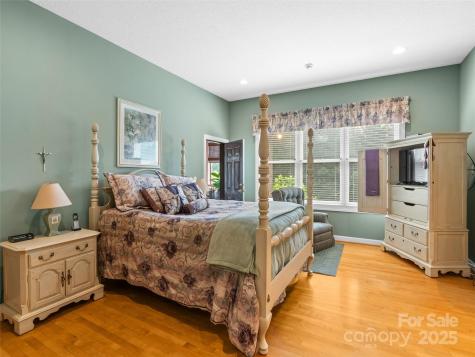 5 Reynolds Place Asheville NC 28804