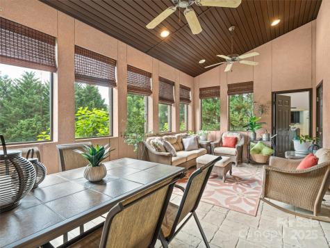 5 Reynolds Place Asheville NC 28804