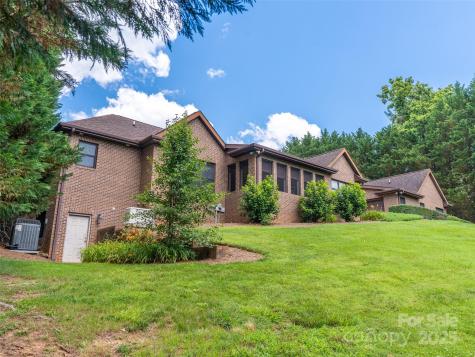 5 Reynolds Place Asheville NC 28804