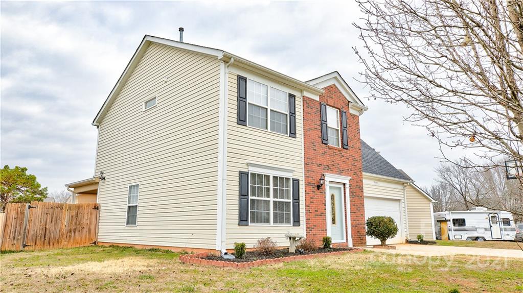 9539 Bird Watch Lane Charlotte NC 28214