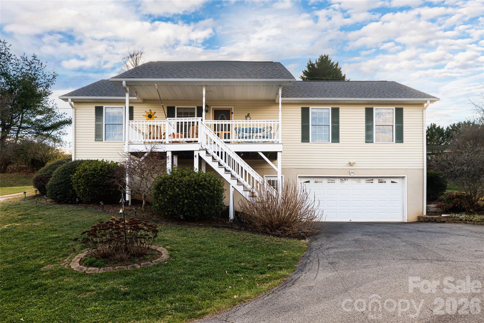 16 Kinsale Drive Leicester NC 28748