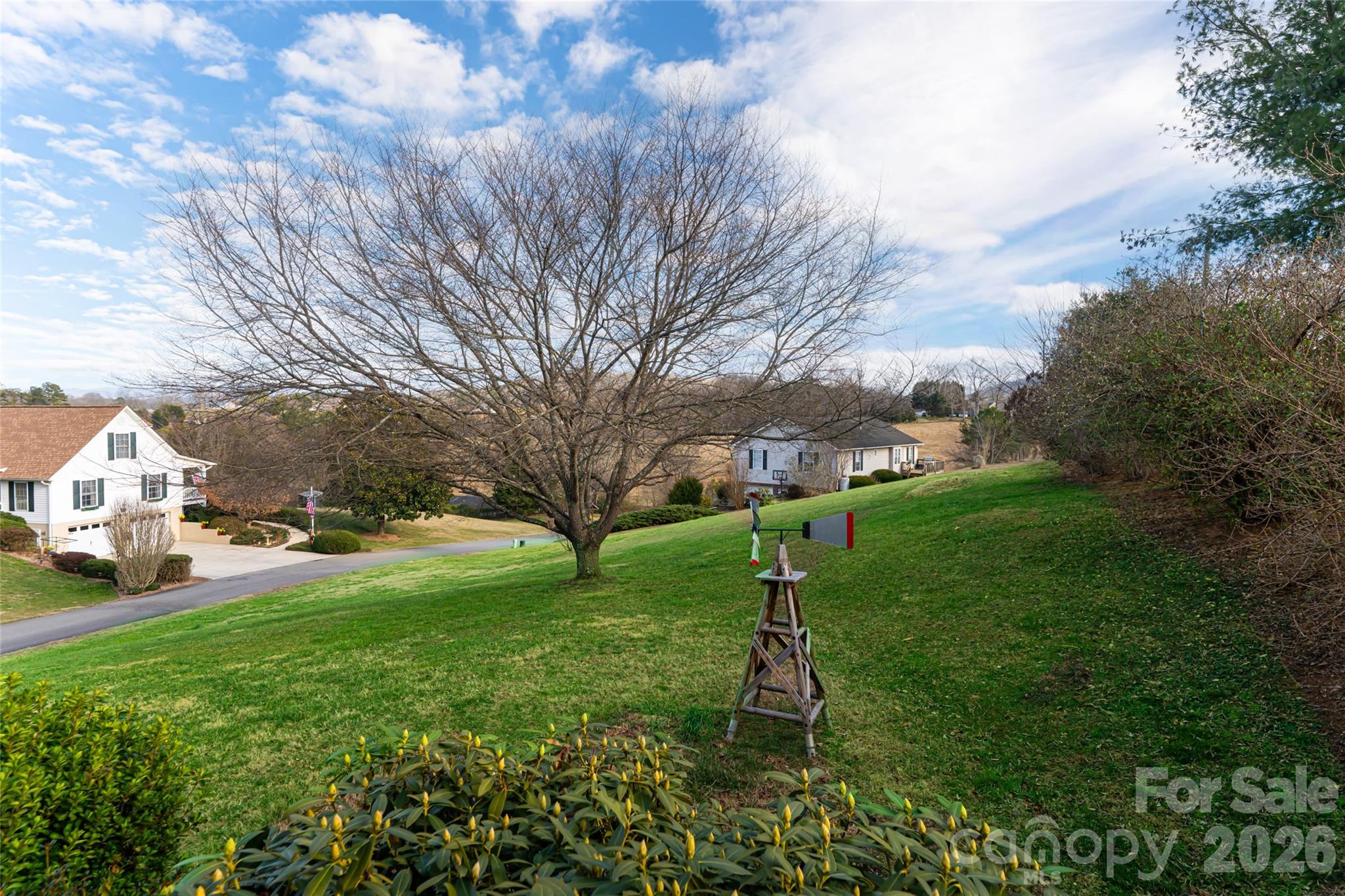 16 Kinsale Drive Leicester NC 28748
