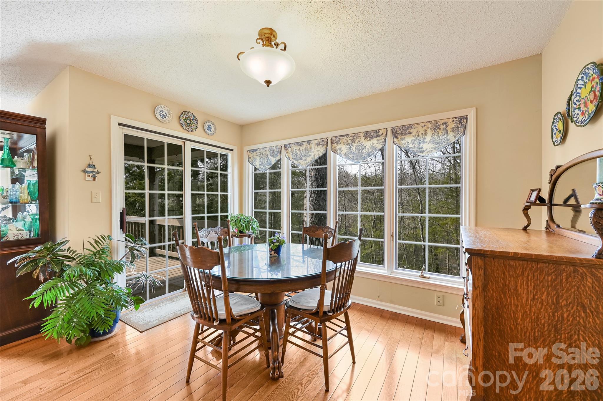 27 Cedar Summit Road Asheville NC 28803