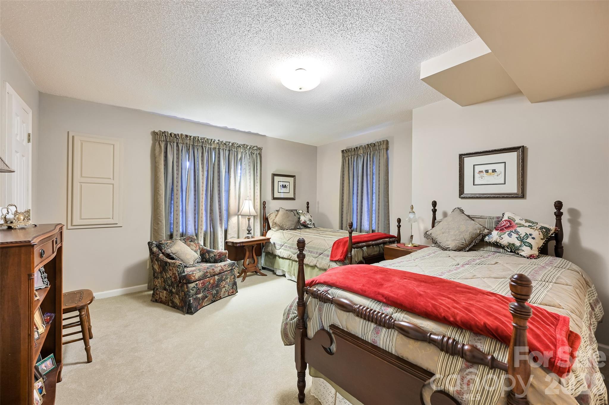 27 Cedar Summit Road Asheville NC 28803