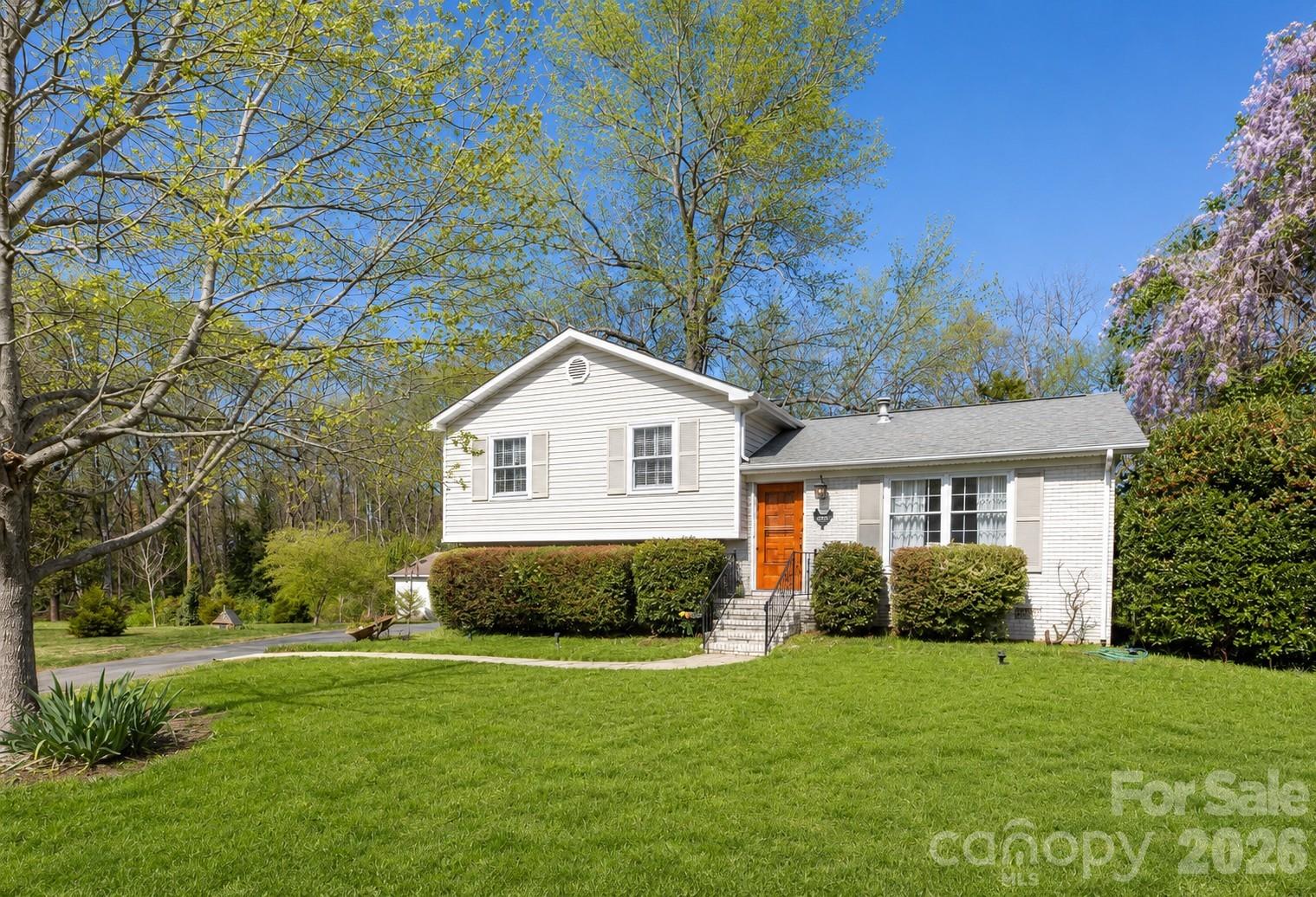 6701 Rugby Lane Charlotte NC 28226