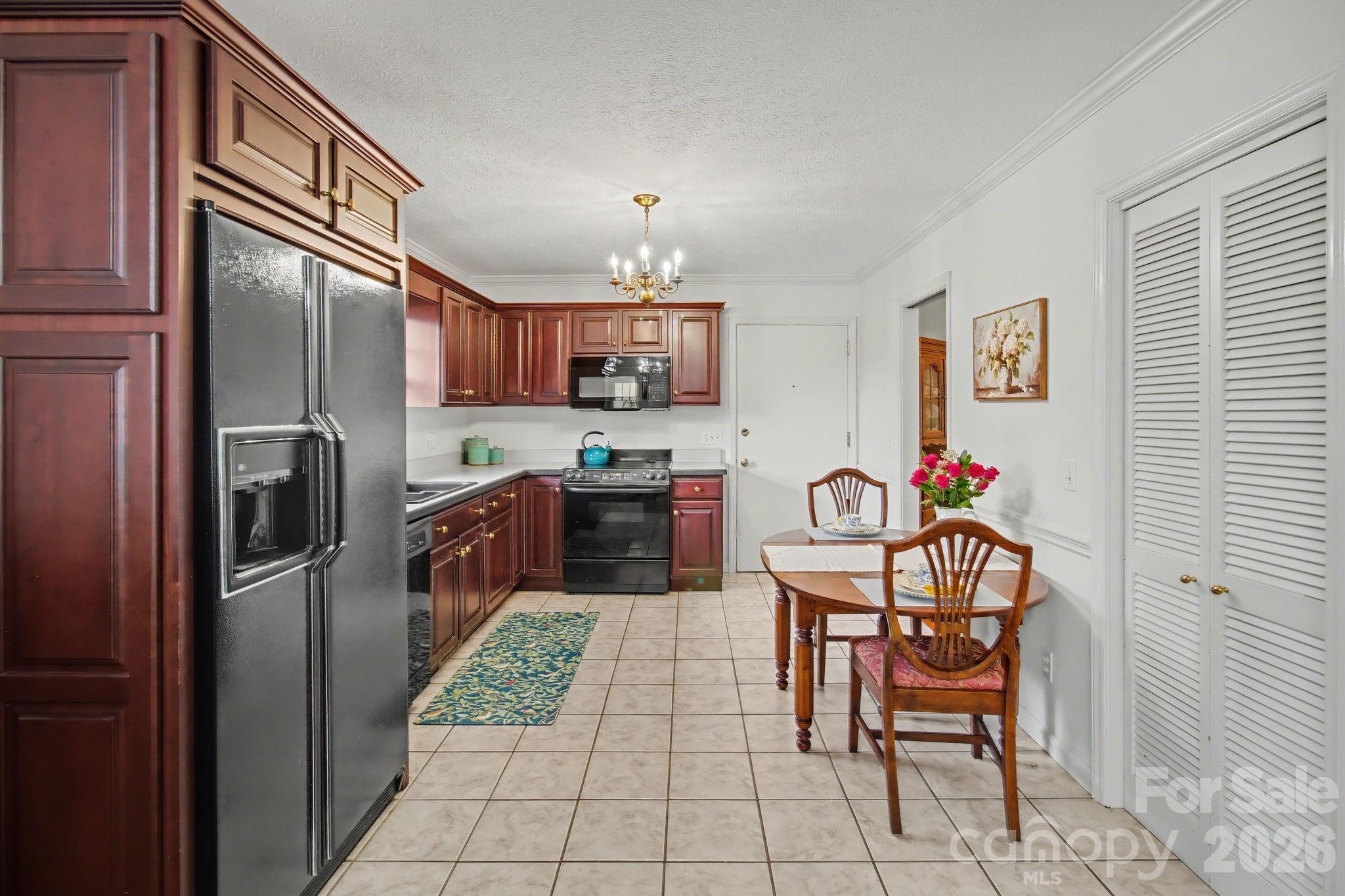 24 Church Street Weaverville NC 28787
