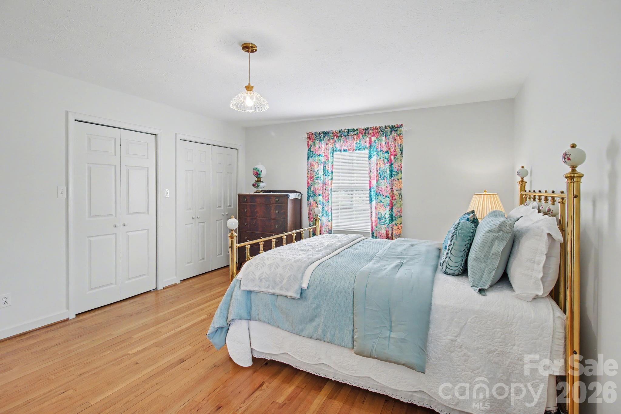 24 Church Street Weaverville NC 28787
