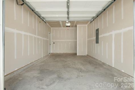 124 Creekview Road Hendersonville NC 28791