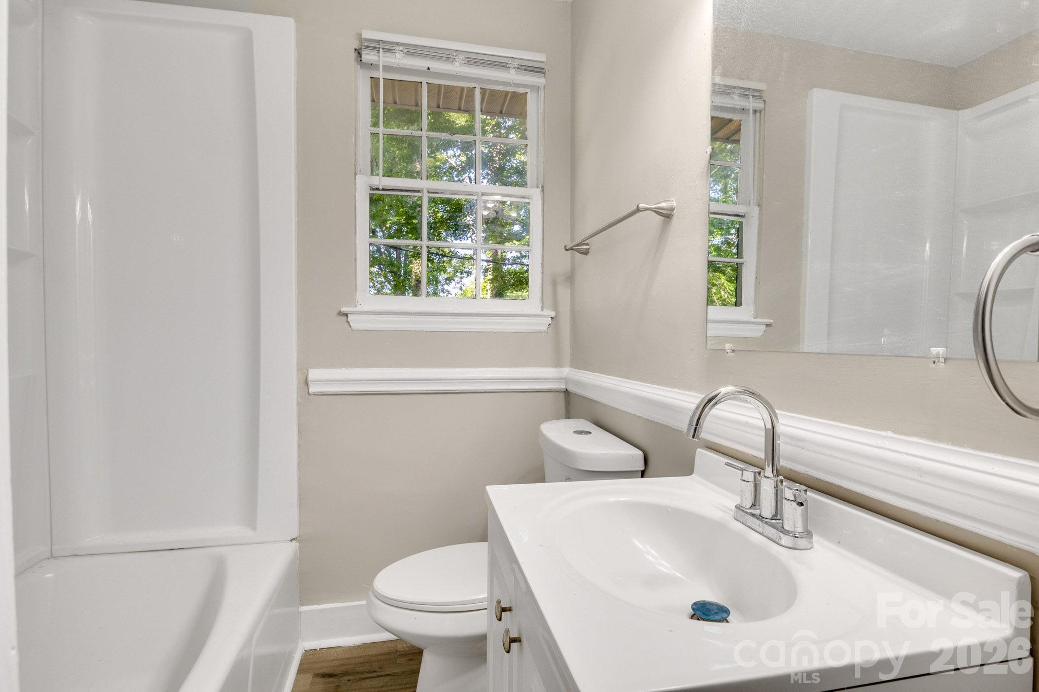 3637 Glenville Avenue Charlotte NC 28215