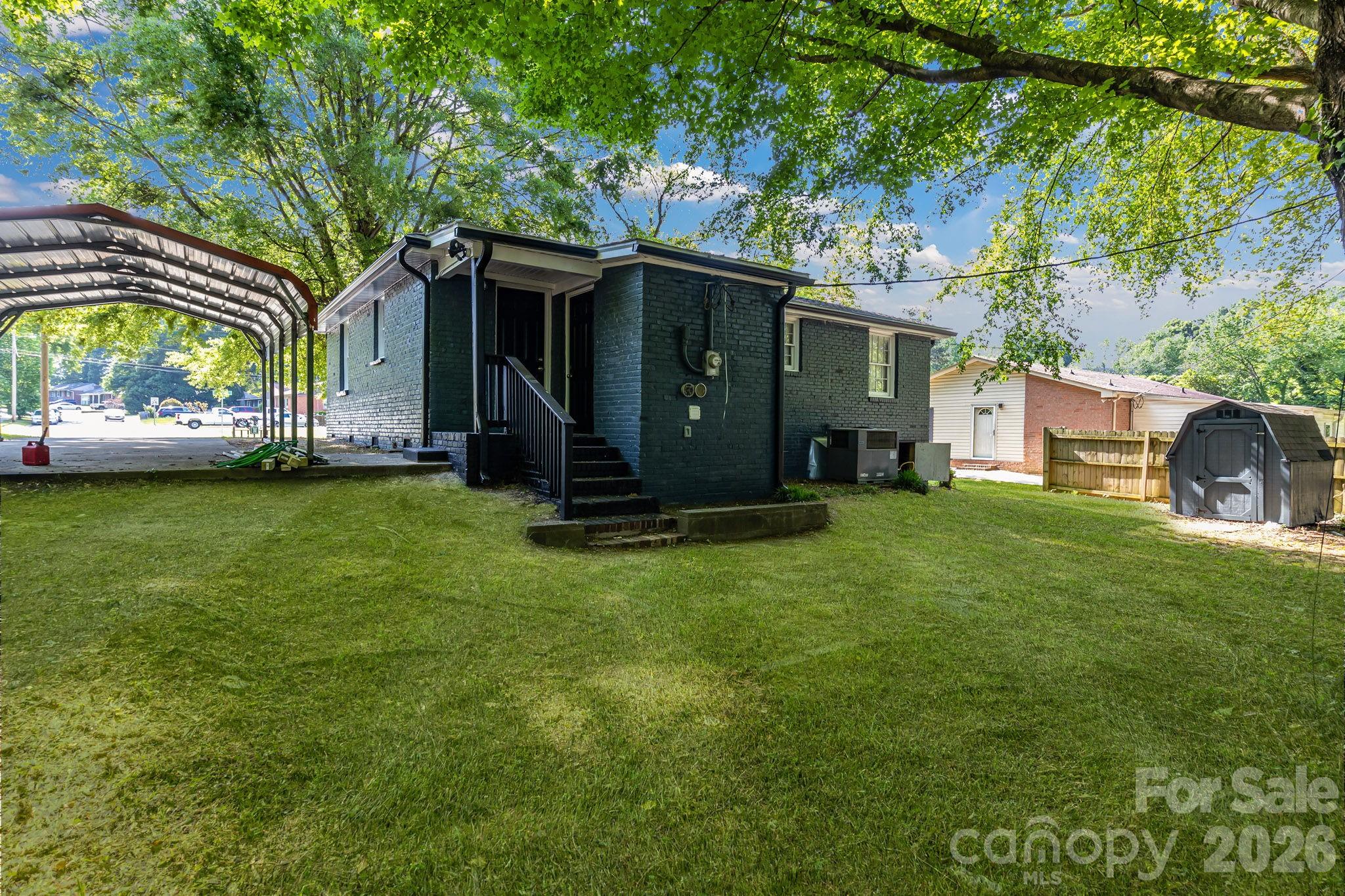 3637 Glenville Avenue Charlotte NC 28215