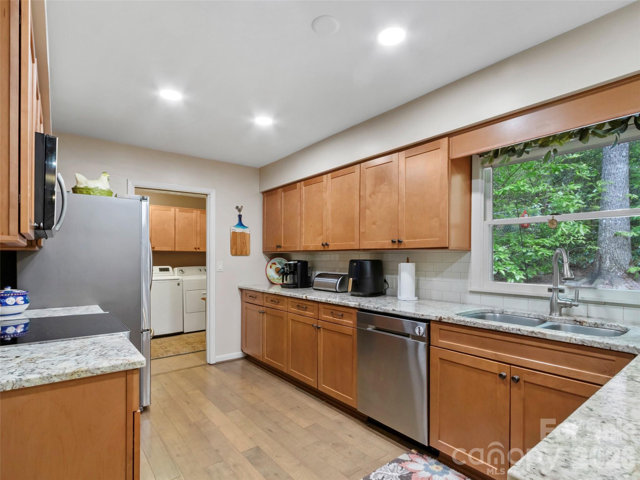 597 Sweetwater Ridge Road Burnsville NC 28714