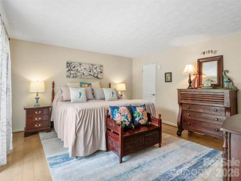 597 Sweetwater Ridge Road Burnsville NC 28714