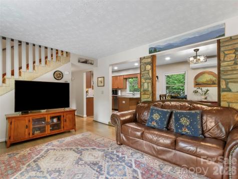 597 Sweetwater Ridge Road Burnsville NC 28714