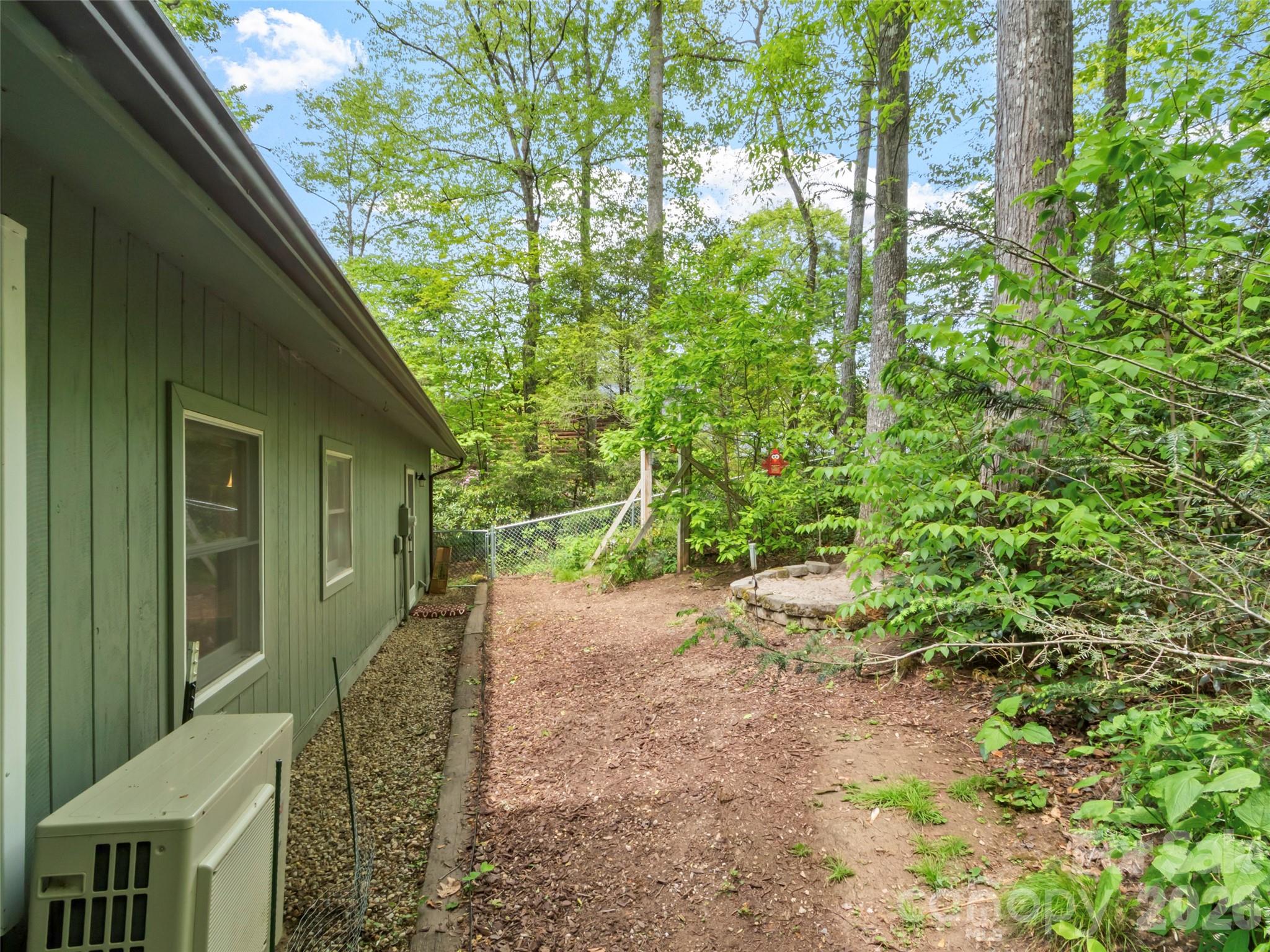 597 Sweetwater Ridge Road Burnsville NC 28714