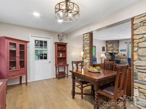 597 Sweetwater Ridge Road Burnsville NC 28714
