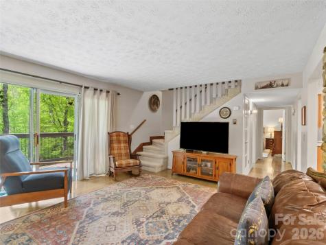 597 Sweetwater Ridge Road Burnsville NC 28714