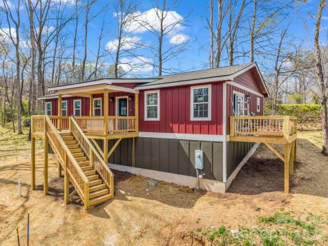 1458 Pickens Highway Rosman NC 28772