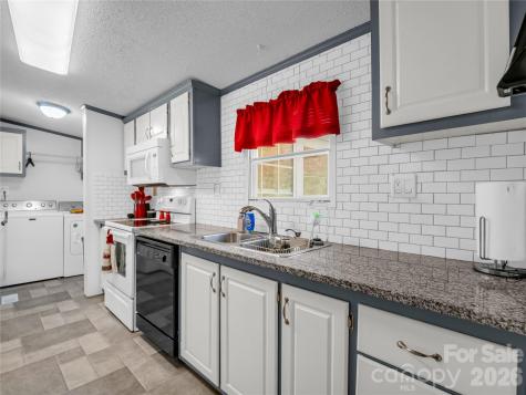 48 Laurel Cove Road Leicester NC 28748