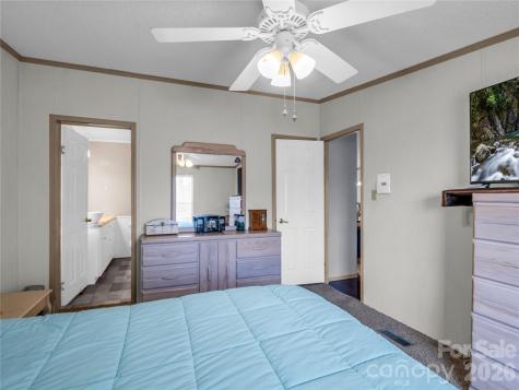 48 Laurel Cove Road Leicester NC 28748
